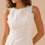 Della | Elegante vestido maxi bordado