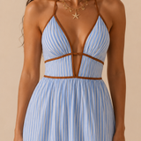 Laurina | Vestido largo a rayas con escote recortado