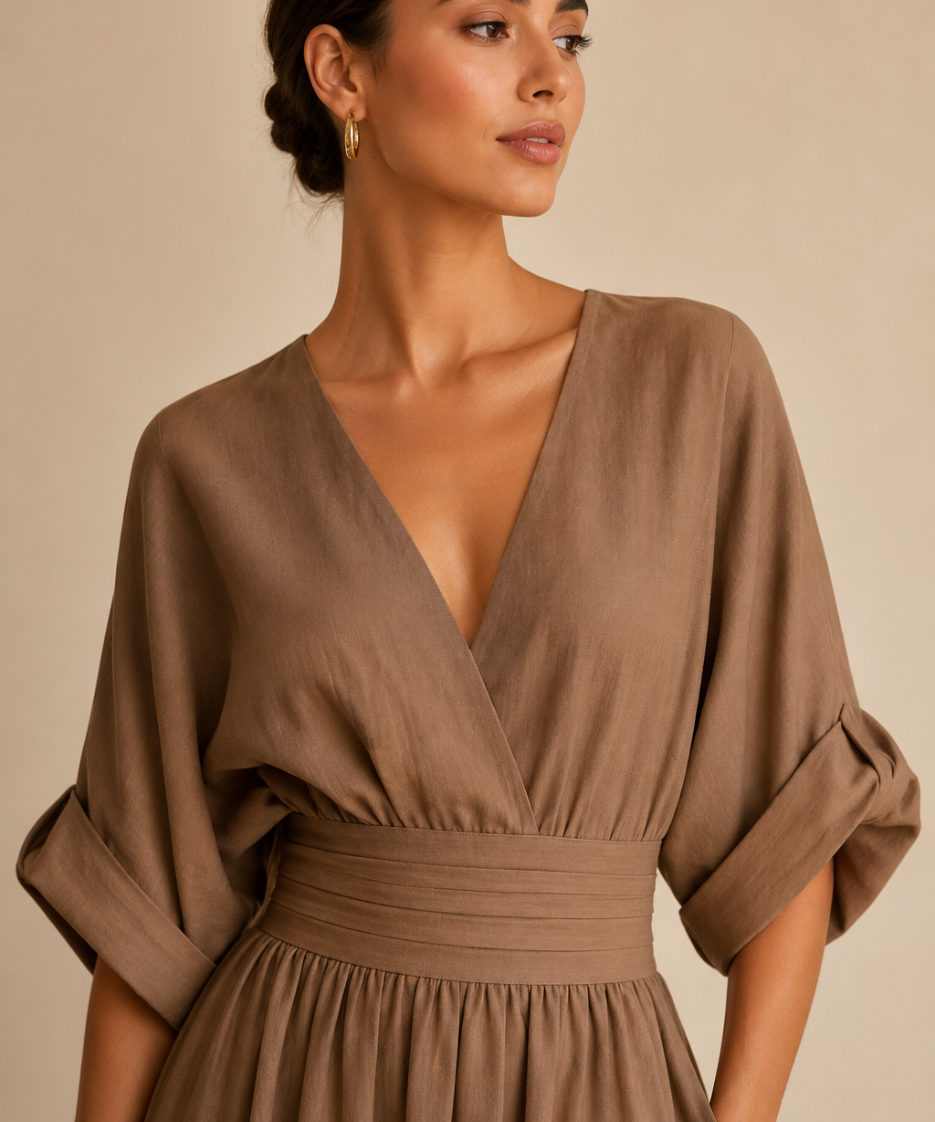 Alessia | Mono elegante con escote en V y cintura alta