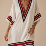 Vestido corto bordado rojo y blanco