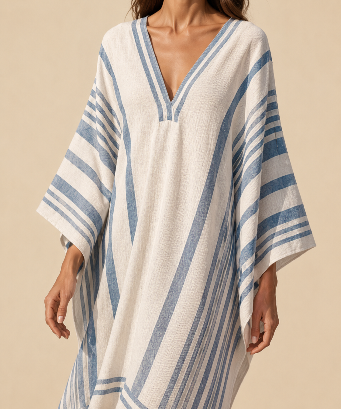 Vestido corto bordado azul y blanco
