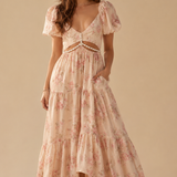 Selja | Vestido de flores con un corte delicado