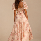 Selja | Vestido de flores con un corte delicado