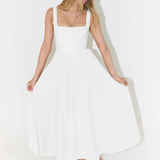 María | Vestido midi fluido con escote cuadrado